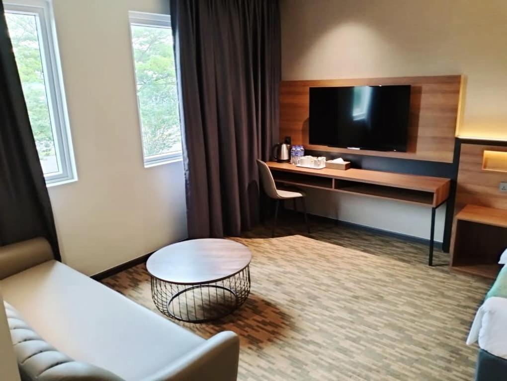 Nb Hotel Джохор Бахру Екстериор снимка
