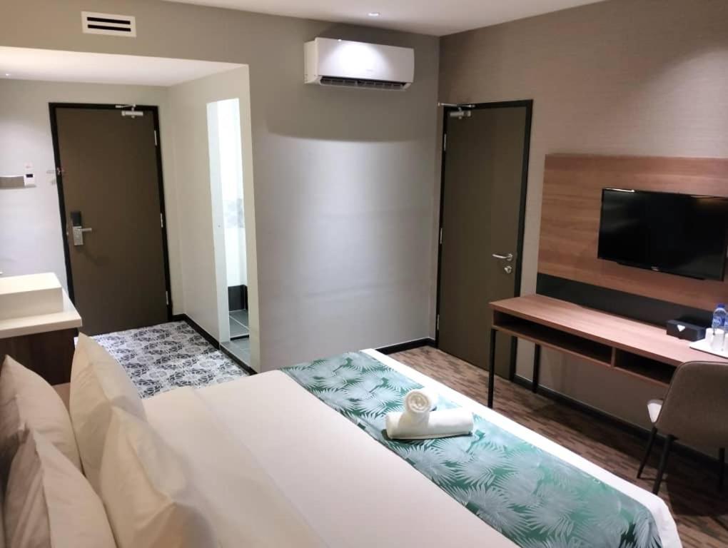 Nb Hotel Джохор Бахру Екстериор снимка