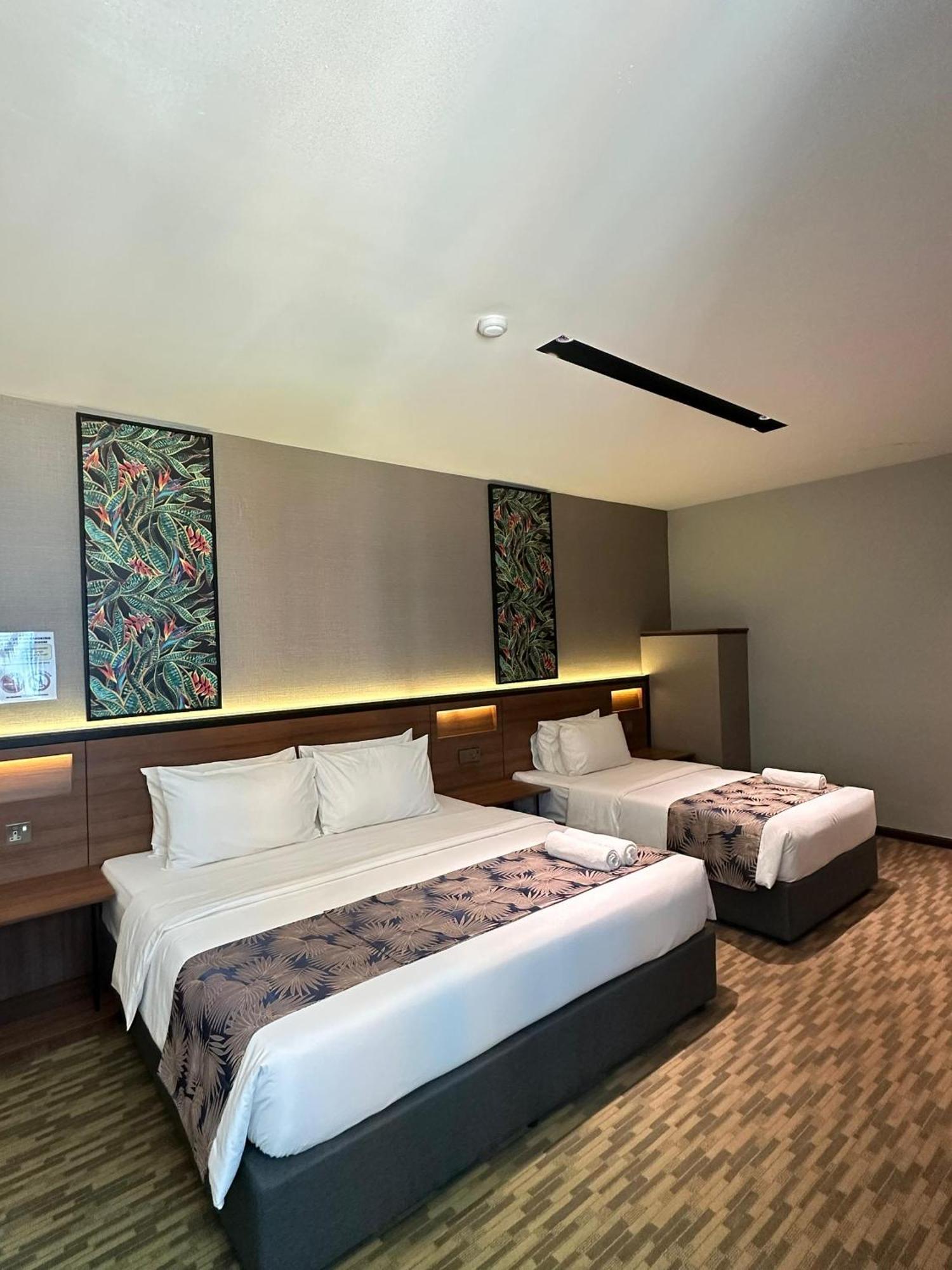 Nb Hotel Джохор Бахру Екстериор снимка